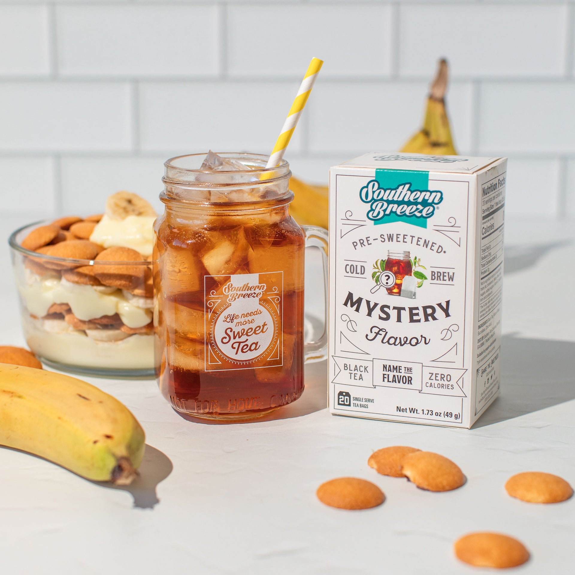 Southern Breeze Mystery Flavor Cold Brew with mason jar of tea and banana pudding