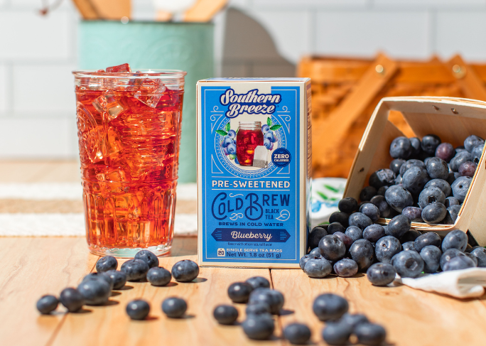 Southern Breeze Blueberry Cold Brew Sweet Tea, with mason jar and fresh blueberries