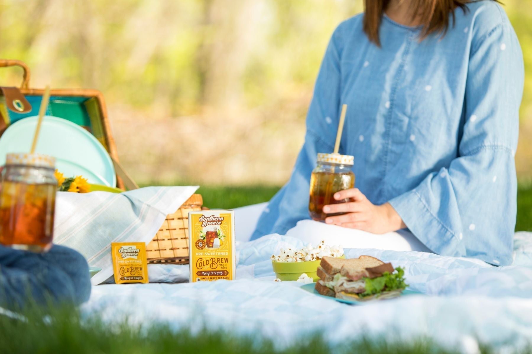 Best Sweet Tea Brands by the Gallon (Store vs Make at Home)